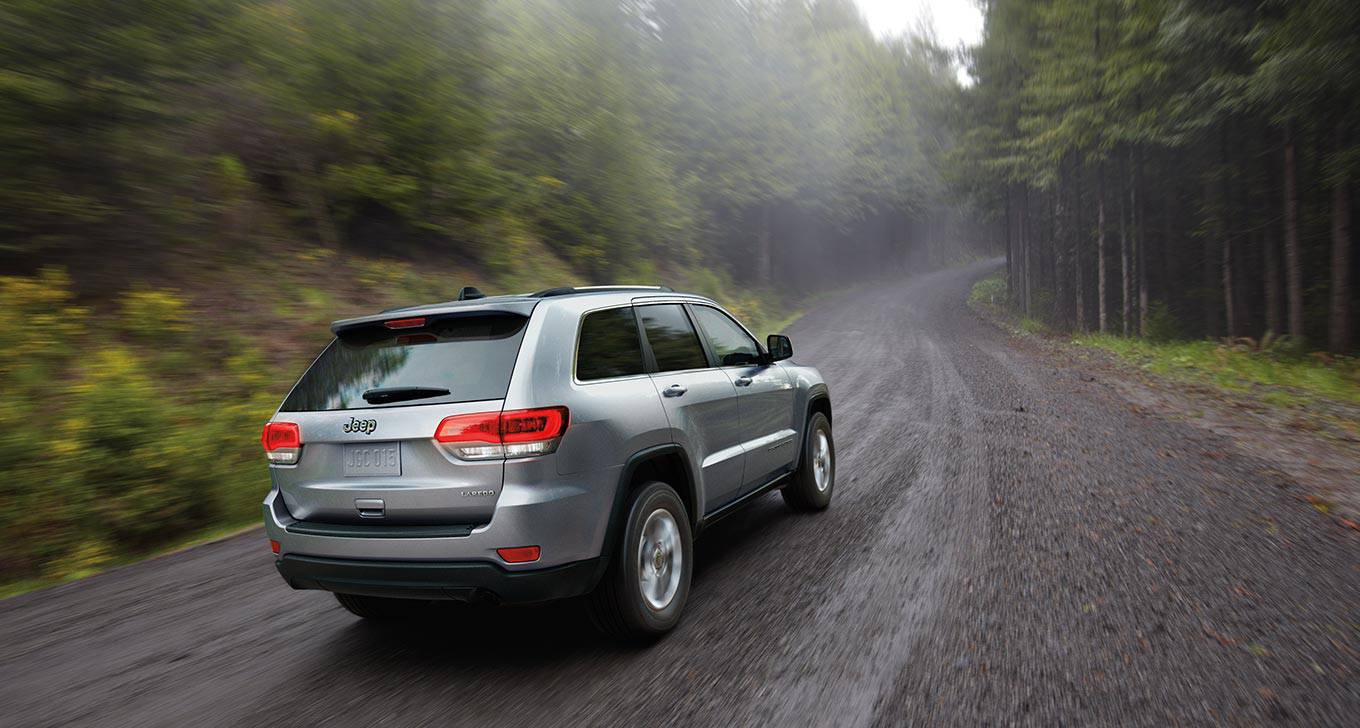 2016 Jeep Grand Cherokee Rear Exterior